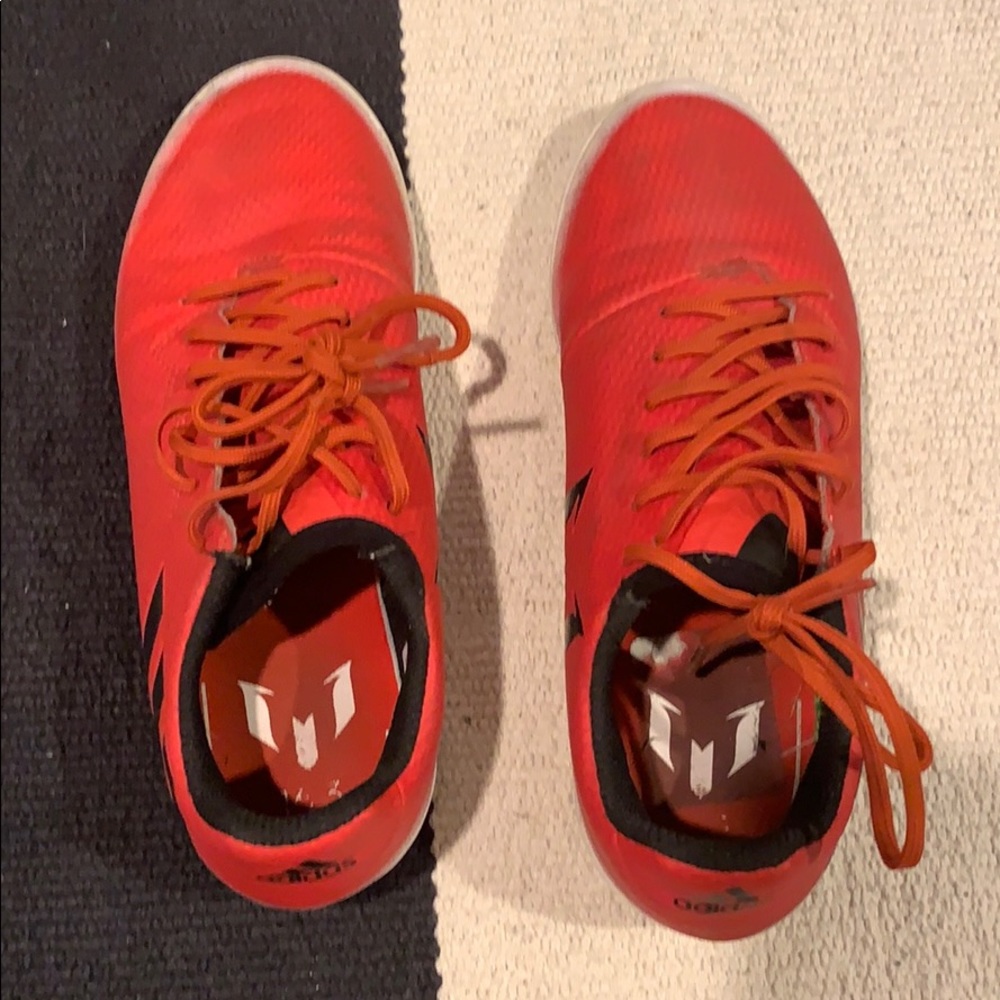 Adidas kids indoor soccer shoes